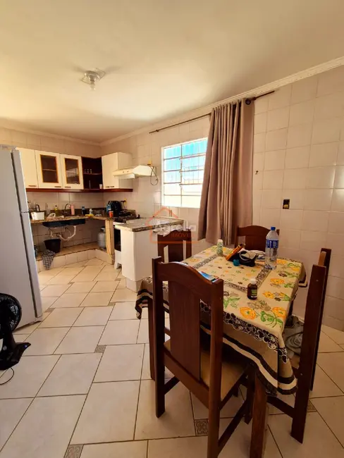 Foto 5 de Casa com 2 quartos à venda, 90m2 em Conjunto Residencial Anselmo Lopes Bueno, Mogi Mirim - SP