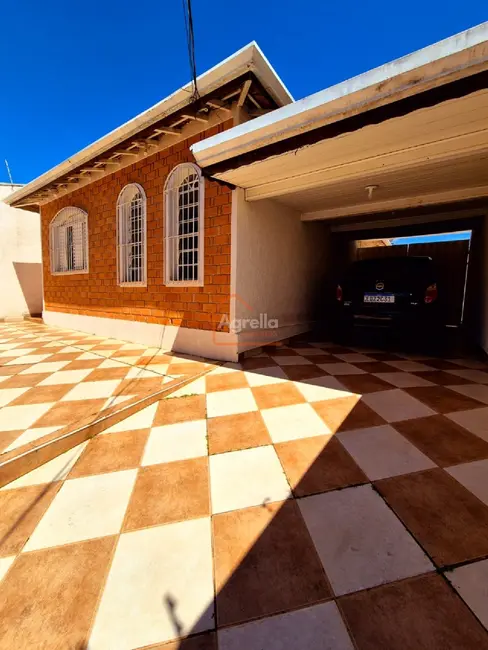 Foto 1 de Casa com 2 quartos à venda, 90m2 em Conjunto Residencial Anselmo Lopes Bueno, Mogi Mirim - SP