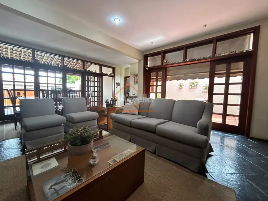 Foto 4 de Casa com 3 quartos à venda, 180m2 em Centro, Mogi Mirim - SP