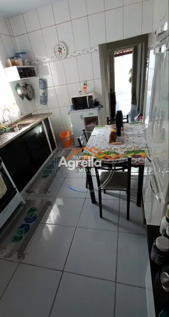 Foto 7 de Casa com 2 quartos à venda, 200m2 em Vila Santa Luzia, Mogi Mirim - SP