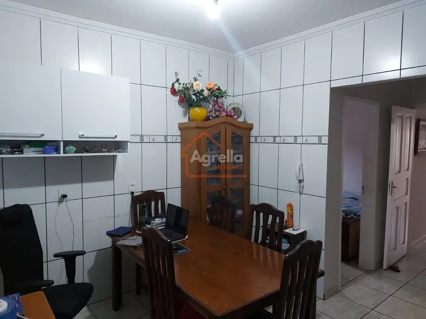Foto 3 de Casa com 2 quartos à venda, 107m2 em Centro, Mogi Mirim - SP