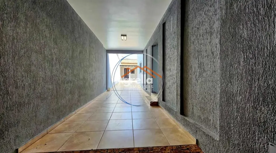 Foto 1 de Casa com 3 quartos à venda, 176m2 em Aterrado, Mogi Mirim - SP
