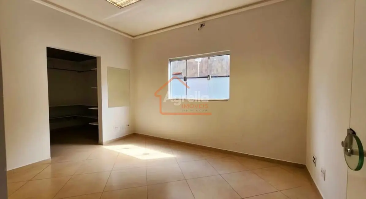 Foto 4 de Casa com 3 quartos à venda, 176m2 em Aterrado, Mogi Mirim - SP