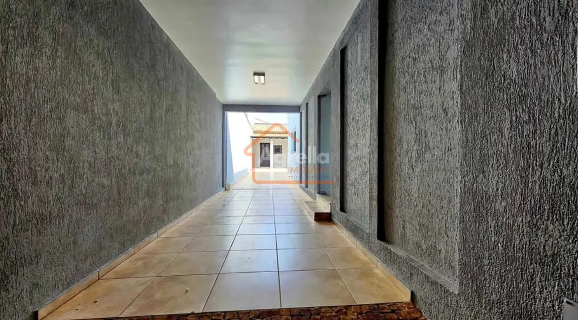 Foto 1 de Casa com 3 quartos à venda, 176m2 em Aterrado, Mogi Mirim - SP