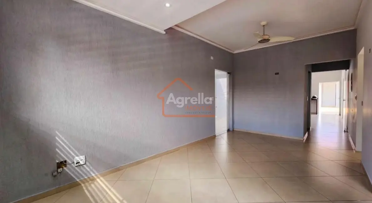 Foto 2 de Casa com 3 quartos à venda, 176m2 em Aterrado, Mogi Mirim - SP
