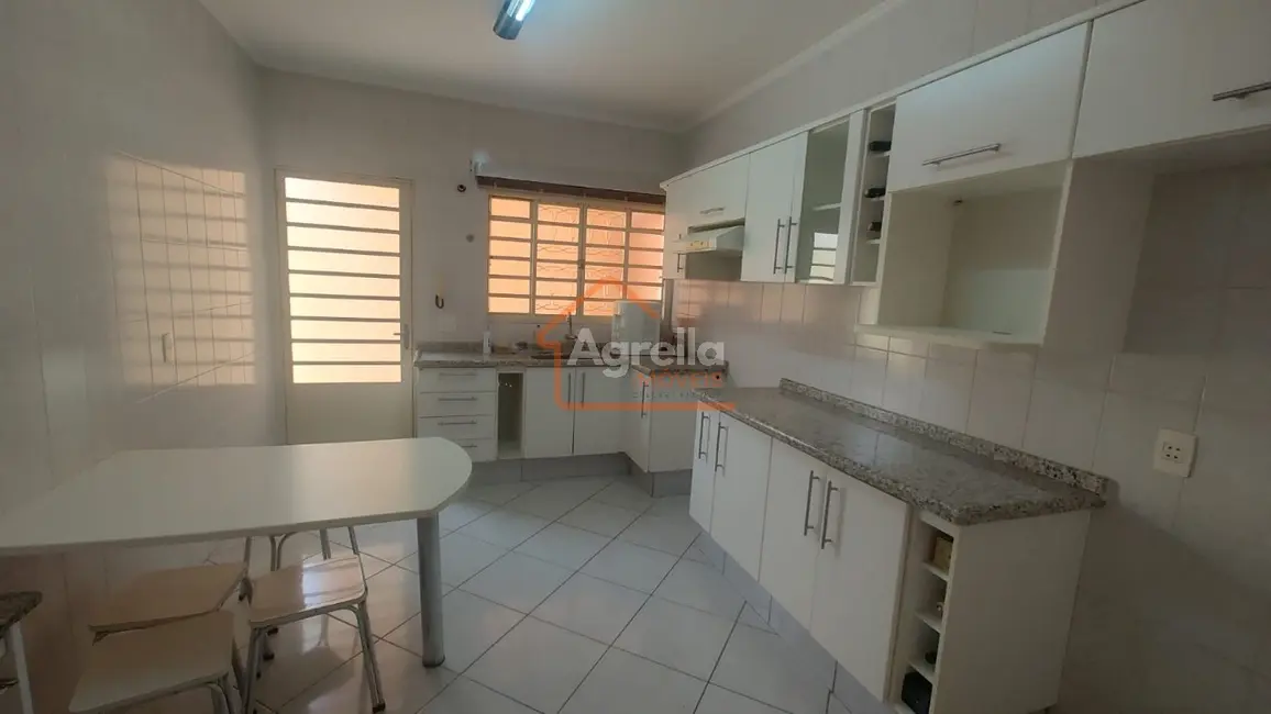Foto 7 de Casa com 2 quartos à venda, 150m2 em Mogi Mirim - SP