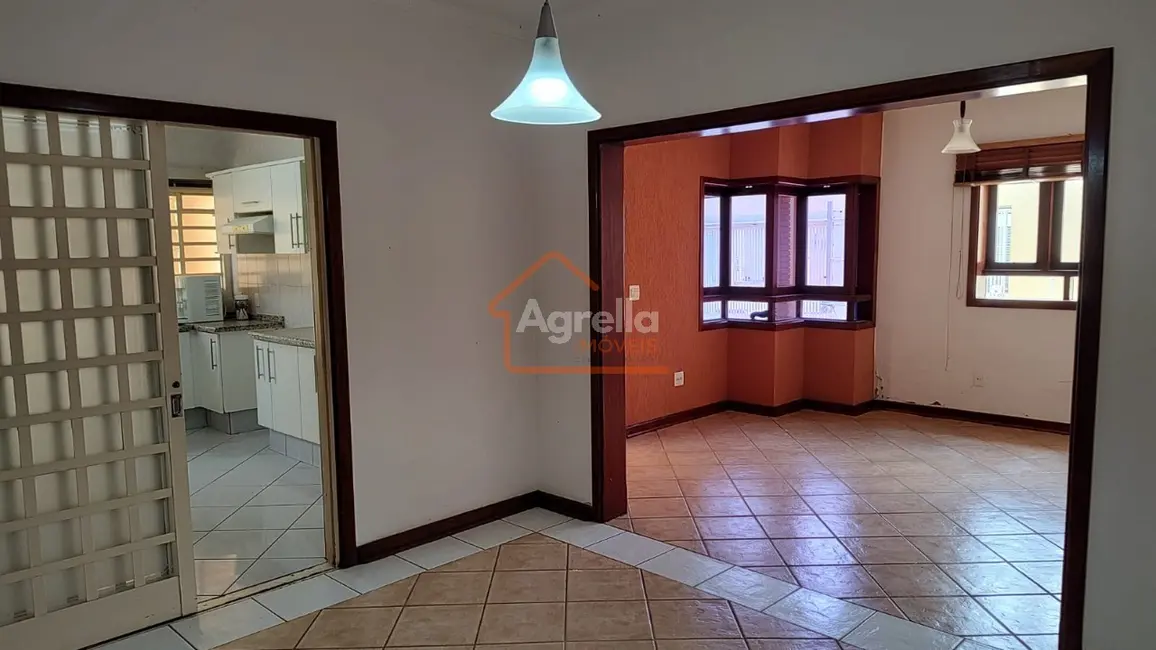 Foto 1 de Casa com 2 quartos à venda, 150m2 em Mogi Mirim - SP