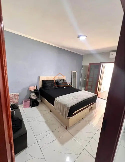 Foto 3 de Casa com 3 quartos à venda, 220m2 em Jardim Cristina, Mogi Guacu - SP