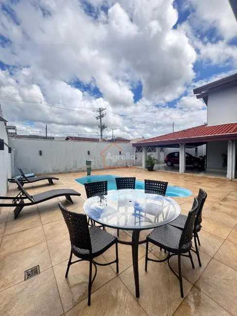 Foto 3 de Casa com 3 quartos à venda, 250m2 em Parque do Estado II, Mogi Mirim - SP