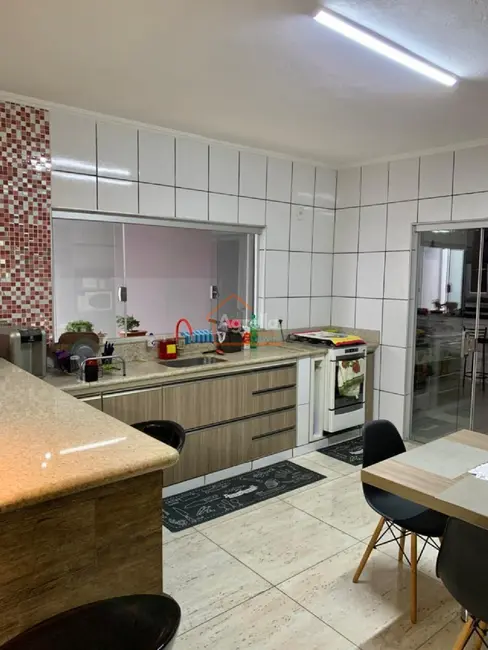 Foto 8 de Casa com 3 quartos à venda, 175m2 em Jardim Igaçaba, Mogi Guacu - SP