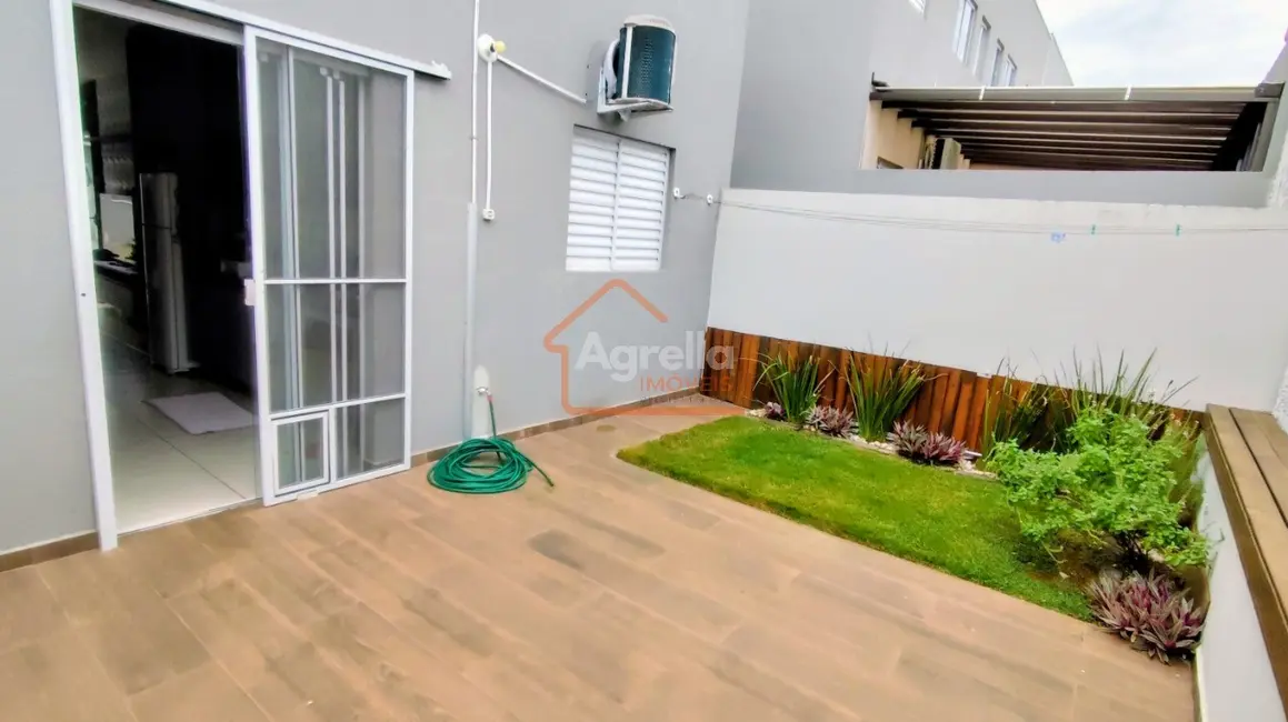 Foto 4 de Casa de Condomínio com 2 quartos à venda, 48m2 em Mogi Mirim - SP