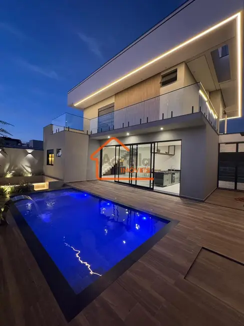 Foto 1 de Casa de Condomínio à venda, 211m2 em Mogi Mirim - SP