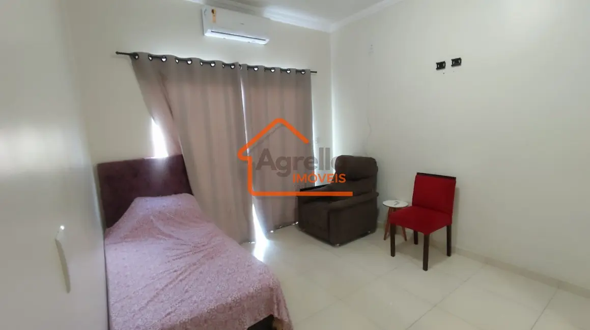 Foto 9 de Casa com 4 quartos à venda, 242m2 em Jardim Patrícia, Mogi Mirim - SP