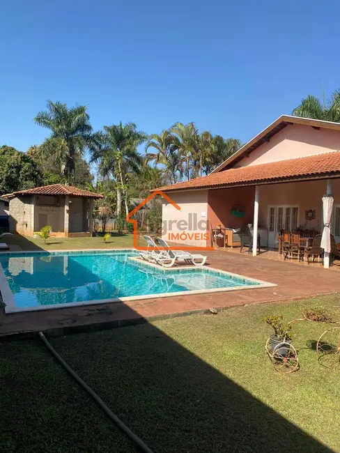 Foto 2 de Chácara com 3 quartos à venda, 275m2 em Chácara São Marcelo, Mogi Mirim - SP