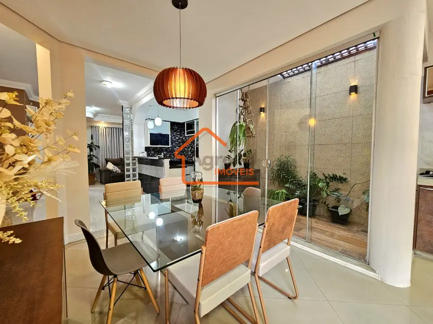 Foto 5 de Casa de Condomínio com 3 quartos à venda, 178m2 em Mogi Guacu - SP