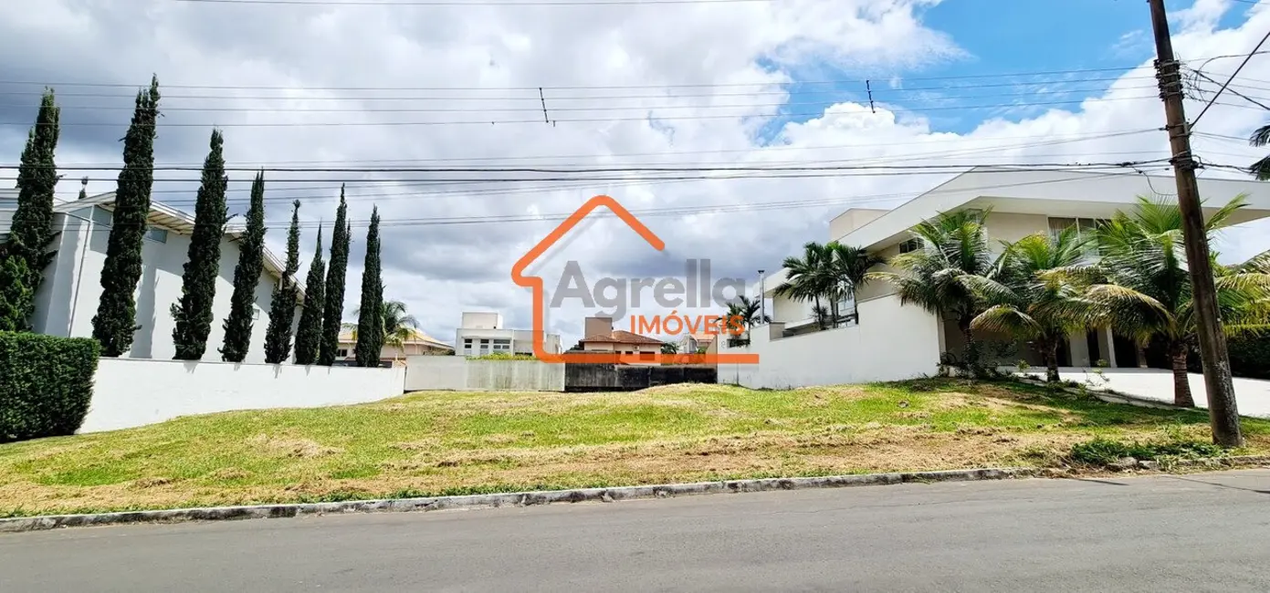 Foto 1 de Terreno / Lote à venda, 600m2 em Mogi Mirim - SP