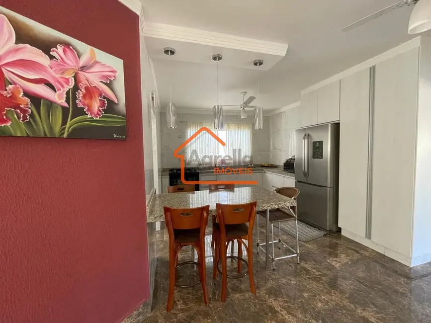 Foto 2 de Chácara com 6 quartos à venda, 450m2 em Chácara São Marcelo, Mogi Mirim - SP