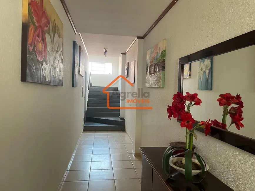 Foto 3 de Chácara com 6 quartos à venda, 450m2 em Chácara São Marcelo, Mogi Mirim - SP