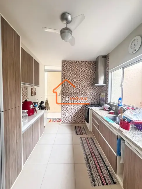 Foto 3 de Casa com 3 quartos à venda, 220m2 em Parque da Imprensa, Mogi Mirim - SP