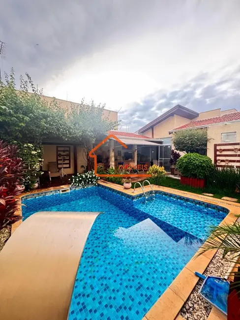 Foto 1 de Casa com 3 quartos à venda, 220m2 em Parque da Imprensa, Mogi Mirim - SP