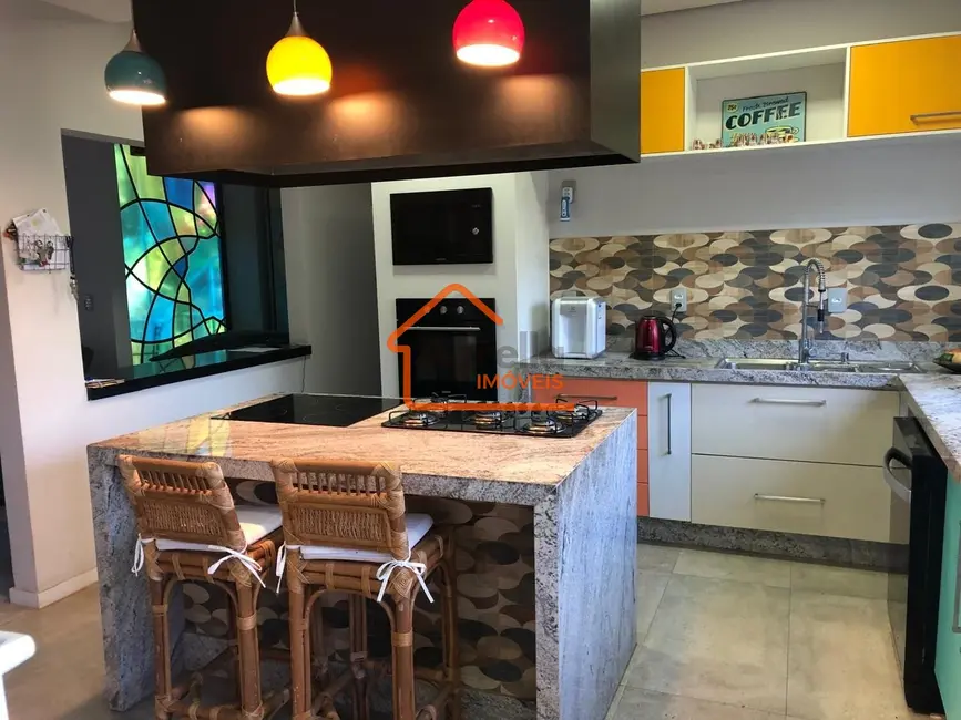 Foto 2 de Chácara com 2 quartos à venda, 66m2 em Chácaras Sol Nascente, Mogi Mirim - SP