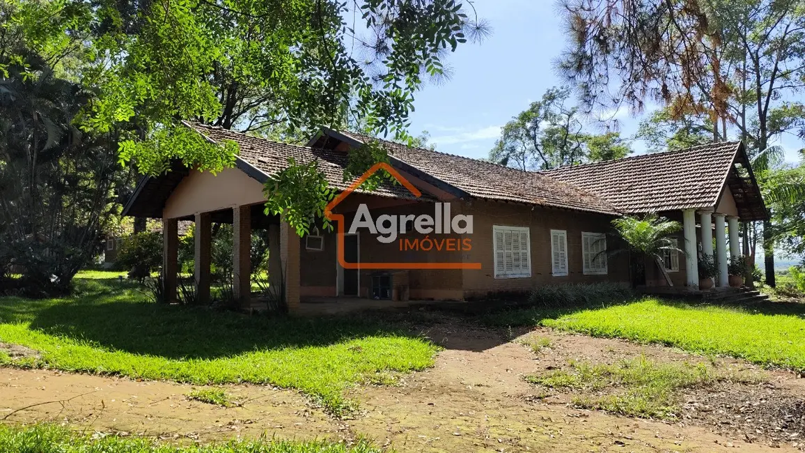 Foto 2 de Sítio / Rancho com 3 quartos à venda em Martinho Prado Júnior, Mogi Guacu - SP