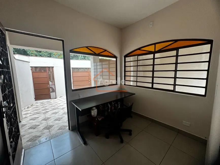 Casa com 3 quartos à venda, 186m2 em Parque Esperança, Mogi Mirim - SP - imagem 6 Foto 6 de Casa com 3 quartos à venda, 186m2 em Parque Esperança, Mogi Mirim - SP