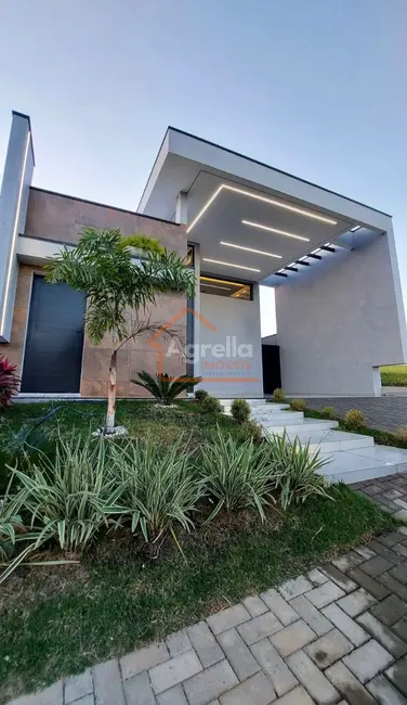 Foto 2 de Casa de Condomínio com 3 quartos à venda, 130m2 em Mogi Mirim - SP