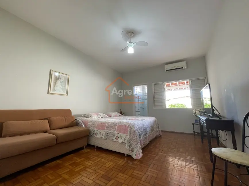 Casa com 2 quartos à venda, 140m2 em Santa Cruz, Mogi Mirim - SP - imagem 6 Foto 6 de Casa com 2 quartos à venda, 140m2 em Santa Cruz, Mogi Mirim - SP