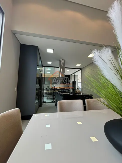 Foto 6 de Casa de Condomínio com 3 quartos à venda, 180m2 em Mogi Mirim - SP