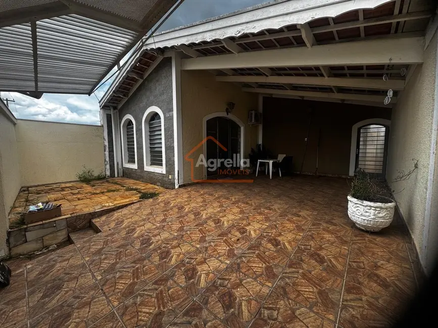 Foto 1 de Casa com 4 quartos à venda, 196m2 em Tucura, Mogi Mirim - SP