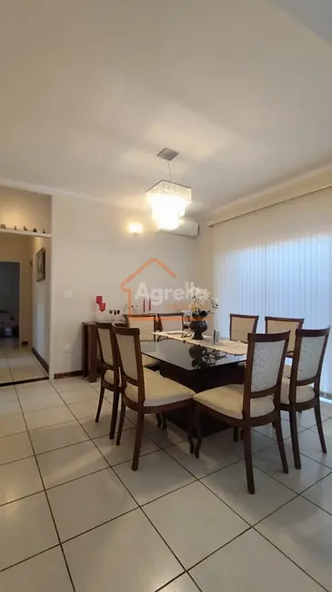 Foto 7 de Casa com 3 quartos à venda, 200m2 em Jardim Longatto, Mogi Mirim - SP