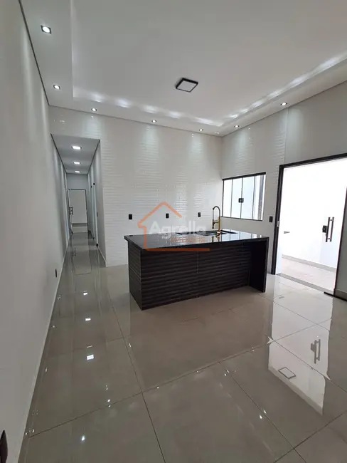 Foto 2 de Casa com 2 quartos à venda, 75m2 em Jardim Novo II, Mogi Guacu - SP