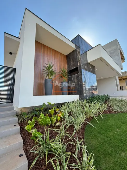 Foto 1 de Casa de Condomínio com 3 quartos à venda, 198m2 em Mogi Mirim - SP