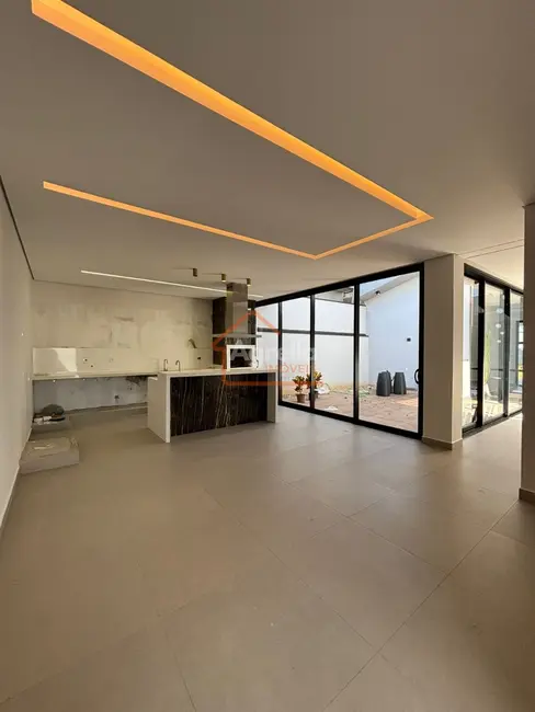 Foto 4 de Casa de Condomínio com 3 quartos à venda, 198m2 em Mogi Mirim - SP