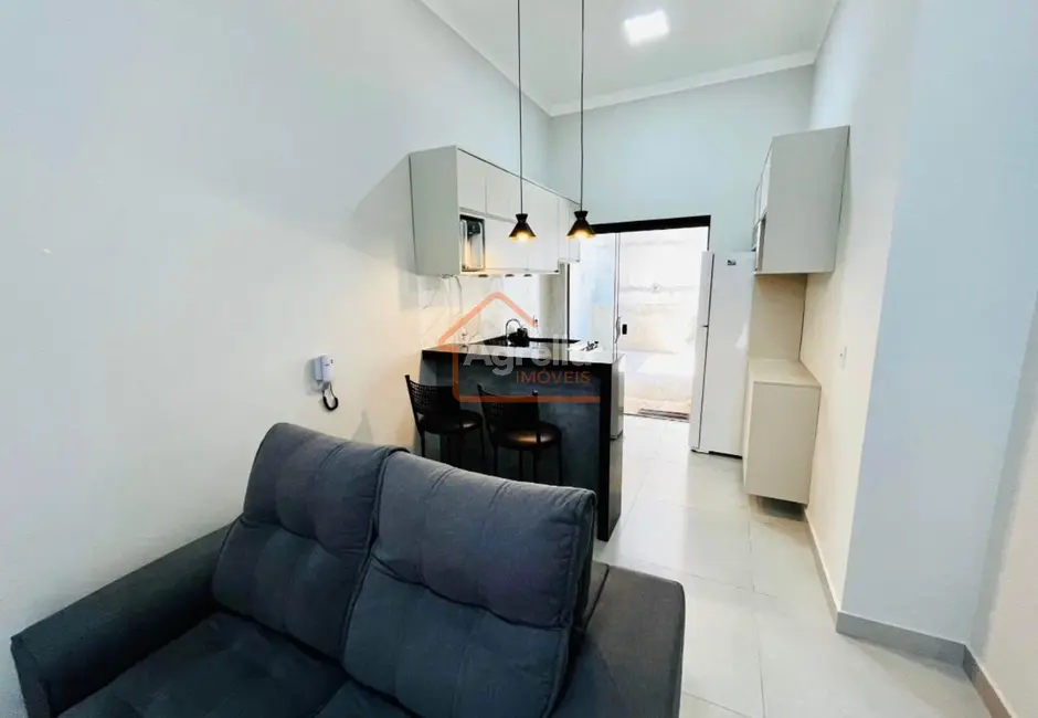 Foto 2 de Casa com 2 quartos à venda, 53m2 em Mogi Guacu - SP