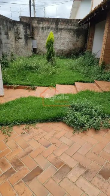 Foto 2 de Casa com 3 quartos à venda, 162m2 em Jardim Selma, Mogi Guacu - SP