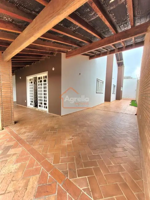 Foto 3 de Casa com 3 quartos à venda, 162m2 em Jardim Selma, Mogi Guacu - SP