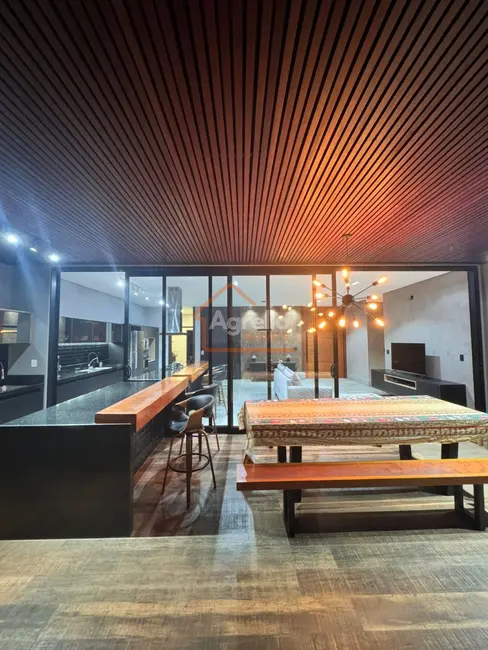 Foto 1 de Casa com 3 quartos à venda, 175m2 em Mogi Mirim - SP