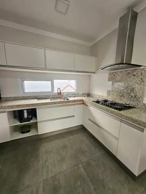 Foto 2 de Casa de Condomínio com 3 quartos à venda, 155m2 em Estiva Gerbi - SP
