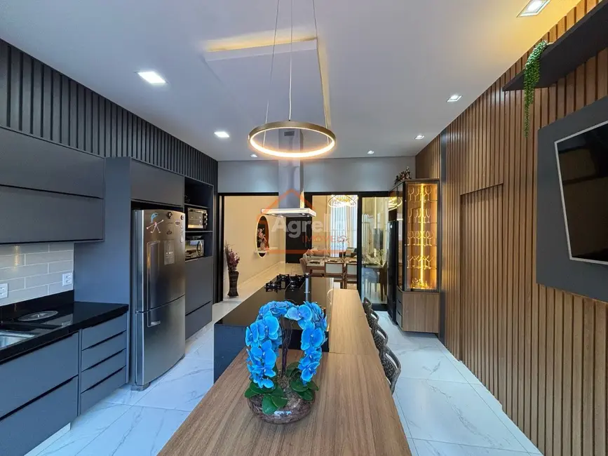 Foto 8 de Casa de Condomínio com 3 quartos à venda, 180m2 em Mogi Mirim - SP