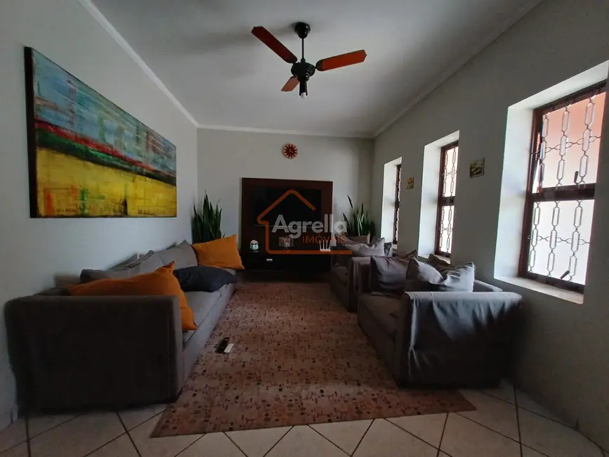 Foto 1 de Casa com 3 quartos à venda, 195m2 em Jardim Nossa Senhora das Graças, Mogi Guacu - SP