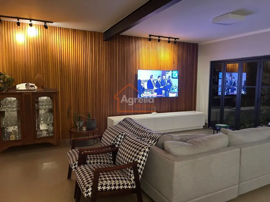 Foto 2 de Casa com 3 quartos à venda, 220m2 em Mogi Mirim - SP