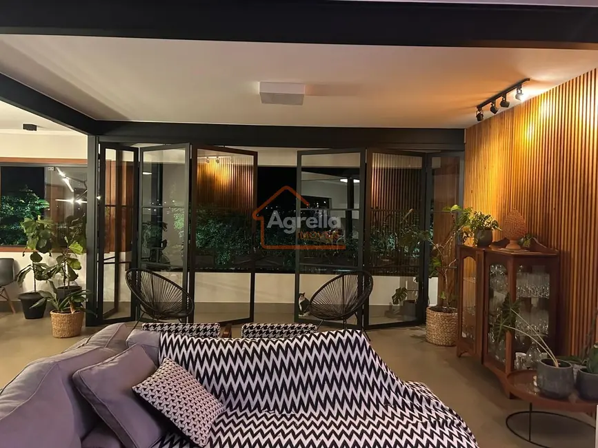 Foto 1 de Casa com 3 quartos à venda, 220m2 em Mogi Mirim - SP