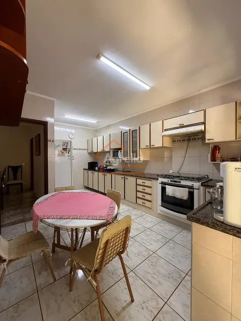 Foto 5 de Casa com 3 quartos à venda, 211m2 em Parque Residencial Cambuí, Mogi Guacu - SP