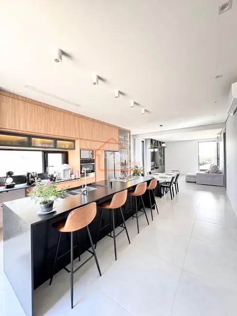 Foto 9 de Casa de Condomínio com 4 quartos à venda, 170m2 em Mogi Mirim - SP