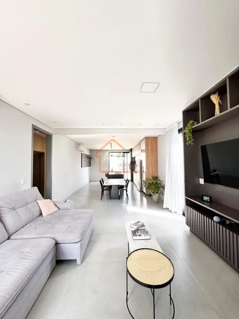 Foto 4 de Casa de Condomínio com 4 quartos à venda, 170m2 em Mogi Mirim - SP