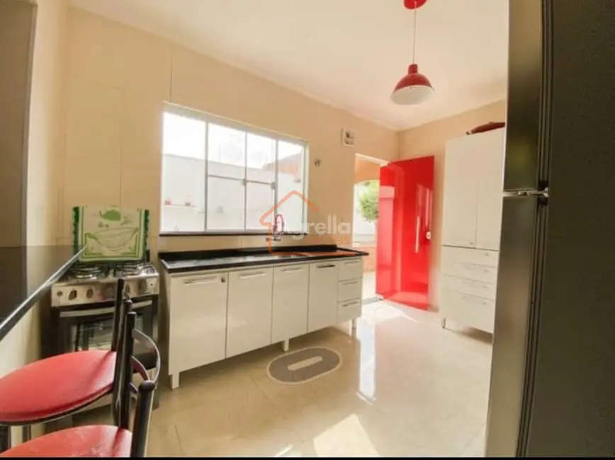 Foto 2 de Casa com 2 quartos à venda, 250m2 em Parque das Laranjeiras, Mogi Mirim - SP