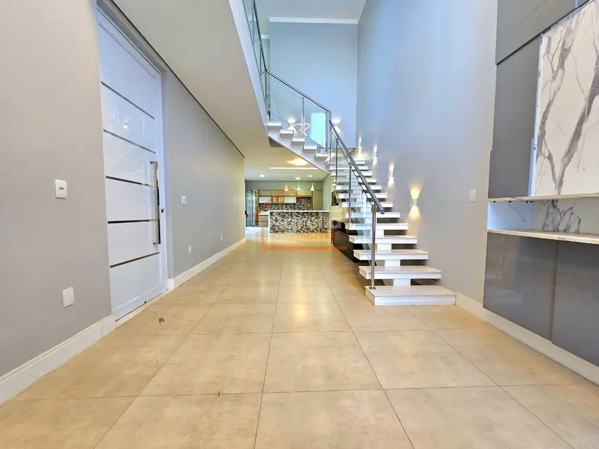 Foto 3 de Casa de Condomínio com 3 quartos à venda, 200m2 em Mogi Guacu - SP