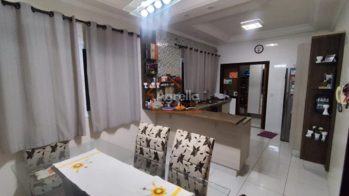 Foto 4 de Casa com 3 quartos à venda, 300m2 em Parque Jardim Murayama, Mogi Mirim - SP